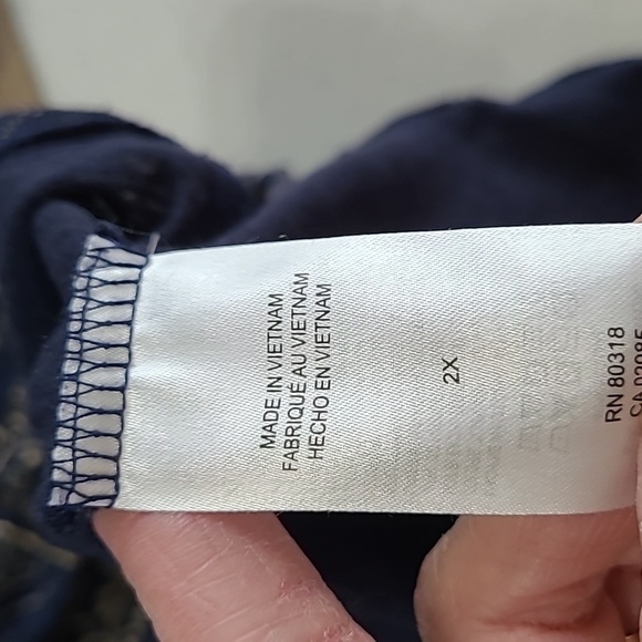 Lucky Brand navy blue patterned top size 2X - Picture 5 of 8